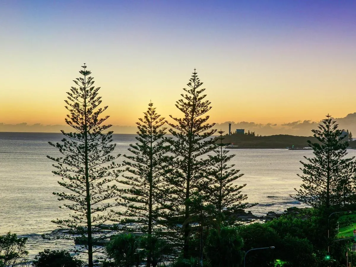 Seaview 31 Luxurious Beachside Two Bedroom Apartment In Seaview Resort With Stunning Views Mooloolaba
