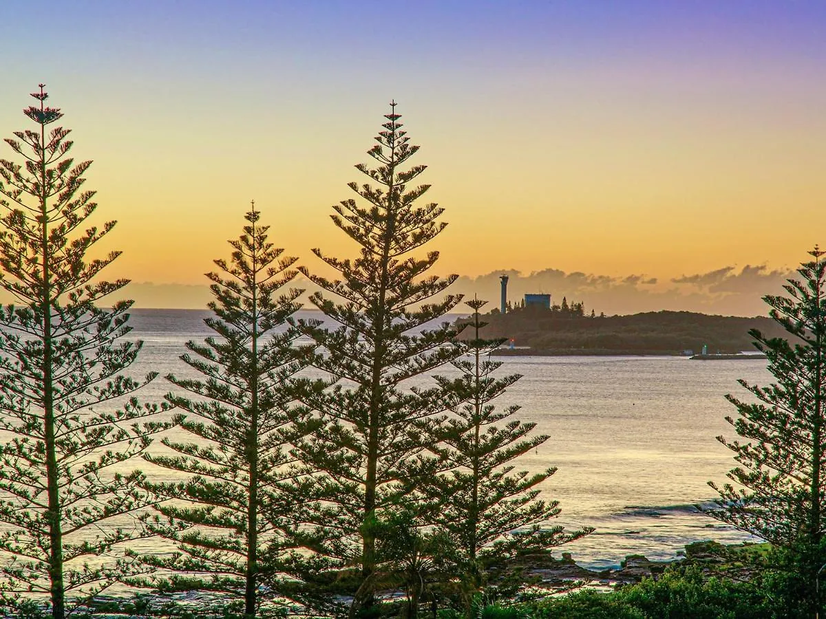 Seaview 31 Luxurious Beachside Two Bedroom Apartment In Seaview Resort With Stunning Views Mooloolaba