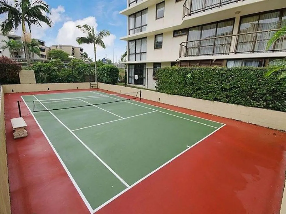 Seaview 31 Luxurious Beachside Two Bedroom Apartment In Seaview Resort With Stunning Views Mooloolaba 0*,  Austrália