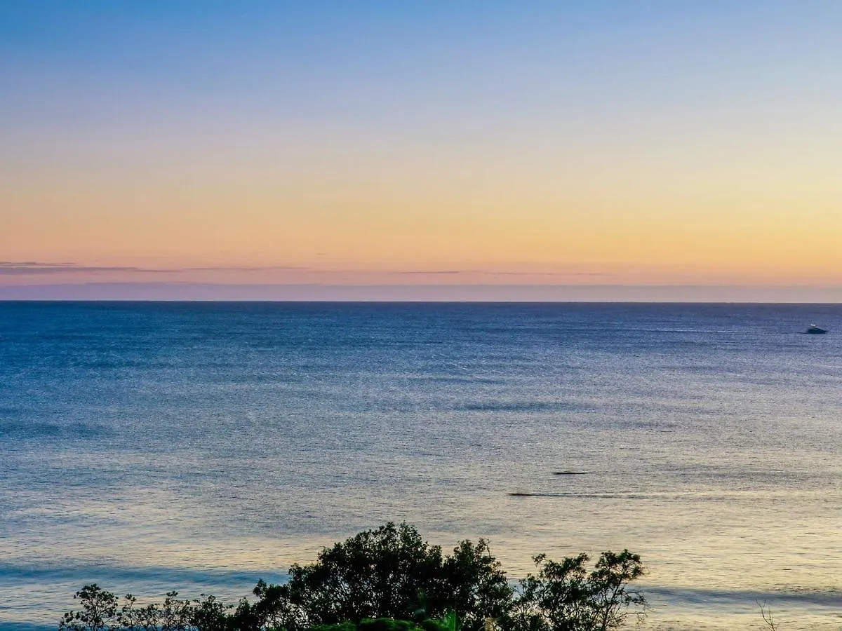 Seaview 31 Luxurious Beachside Two Bedroom Apartment In Seaview Resort With Stunning Views Mooloolaba