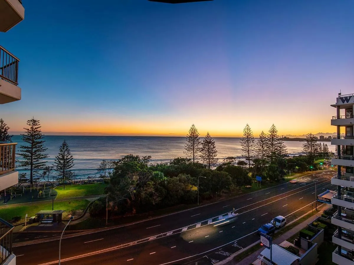 Seaview 31 Luxurious Beachside Two Bedroom Apartment In Seaview Resort With Stunning Views Mooloolaba